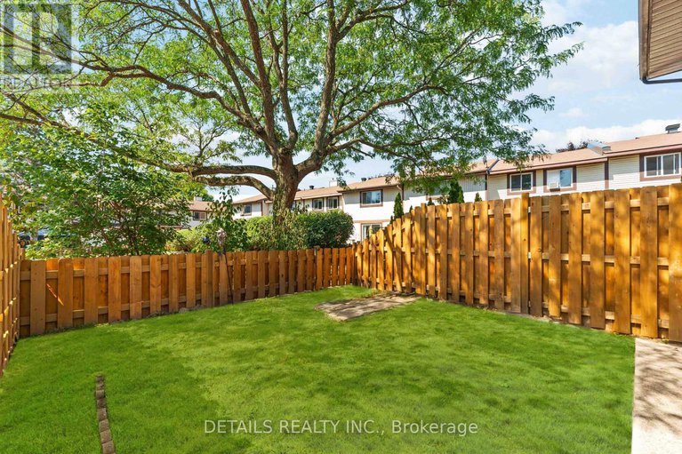28770609/70-43-stokes-crescent/glencairnhazeldean/ottawa/ontario/K2L2Z5_43