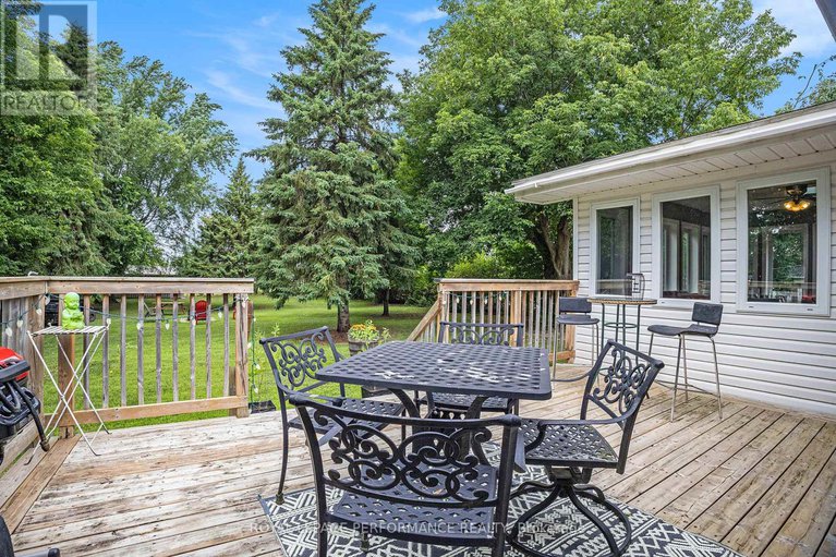 28638253/15-fair-street/maxville/north-glengarry/ontario/K0C1T0_31