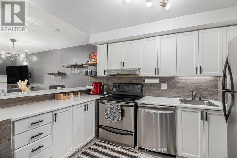28052434/a-6704-jeanne-darc-boulevard/convent-glen-north/ottawa/ontario/K1C6E9_16