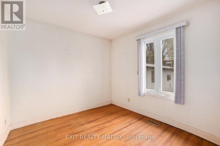 29033123/404-maria-goretti-circle/vanier/ottawa/ontario/K1L6S4_9