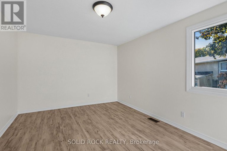 28982760/1394-lassiter-terrace/beaconwood/ottawa/ontario/K1J8N3_17