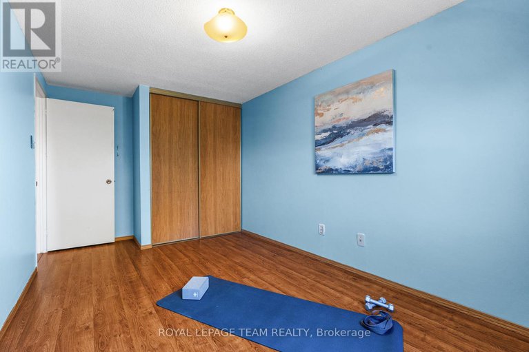 28963581/1155-sauterne-park/convent-glen/ottawa/ontario/K1C2H3_32