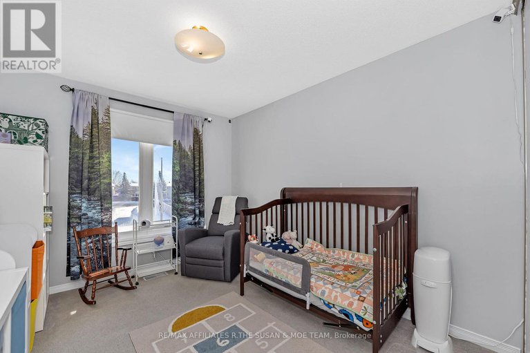 29307486/52-kenmare-place/cedargrovefraserdale/ottawa/ontario/K2J3L9_22