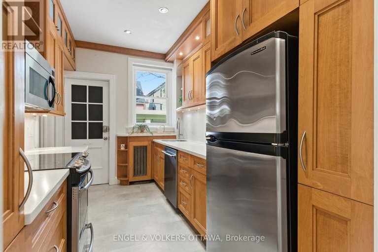 29438099/1-179-wilbrod-street/sandy-hill/ottawa/ontario/K1N6L4_21