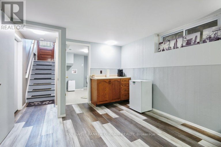 29564616/56-meikle-street/morrisburg/south-dundas/ontario/K0C1X0_26