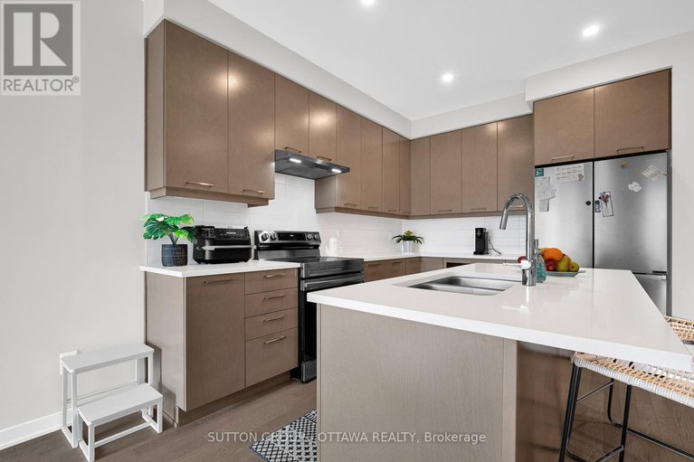 28497838/737-acai-way/riverside-southgloucester-glen/ottawa/ontario/K1X0K1_12