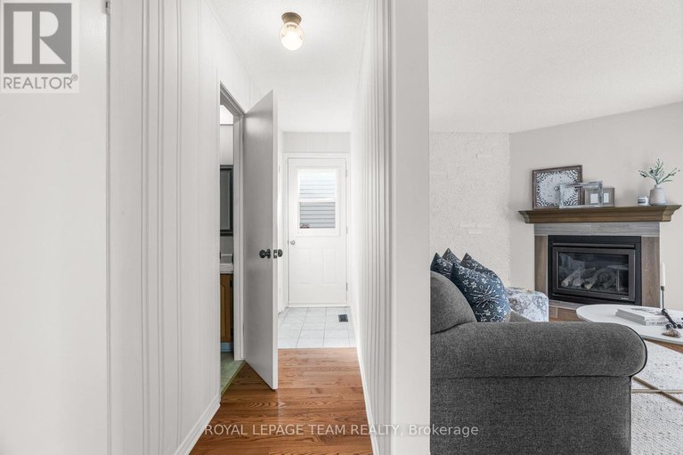 28963581/1155-sauterne-park/convent-glen/ottawa/ontario/K1C2H3_20