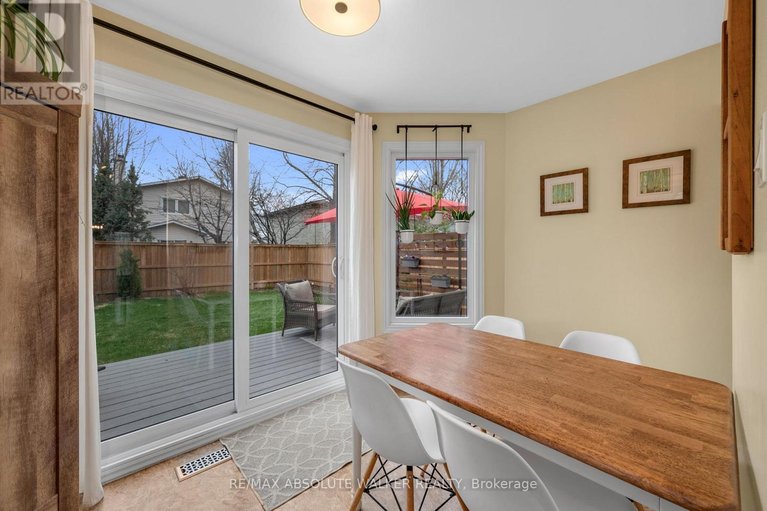 29677661/671-mathieu-way/fallingbrookpineridge/ottawa/ontario/K4A2R6_13