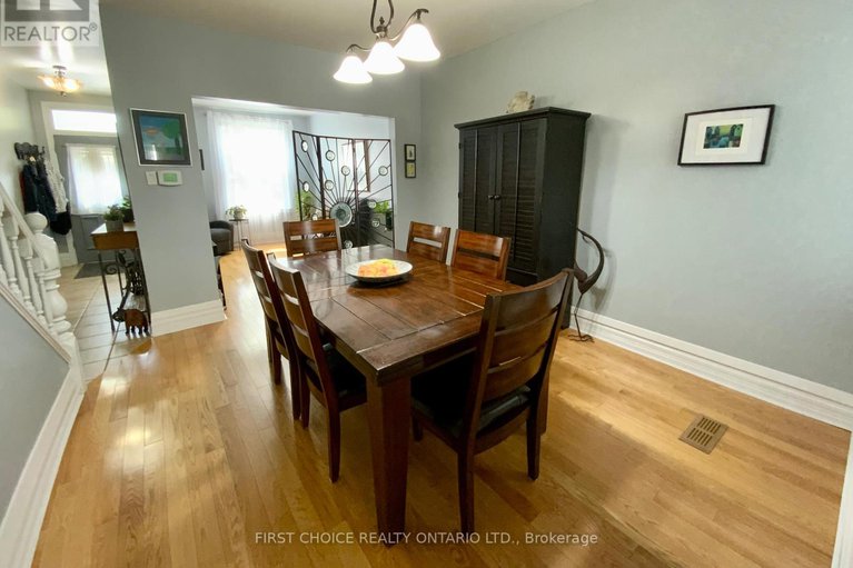 27992529/245-york-street/lower-town/ottawa/ontario/K1N5T9_4