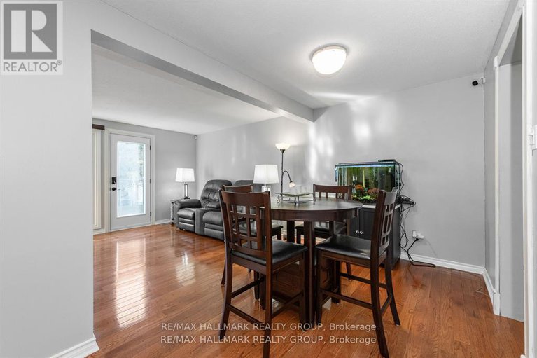 29396771/51-1803-lamoureux-drive/queenswood-heights-south/ottawa/ontario/K1E2H3_14