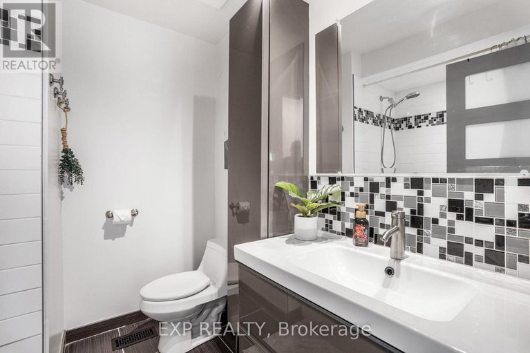 29107885/4-aberfeldy-street/arbeatha-park/ottawa/ontario/K2H6H5_15