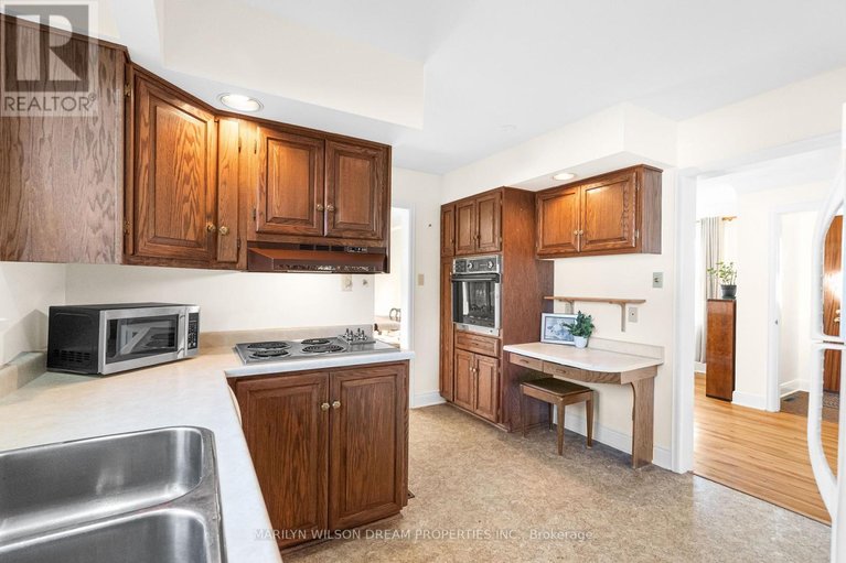 29669053/243-compton-avenue/woodroffe/ottawa/ontario/K2B5A8_20