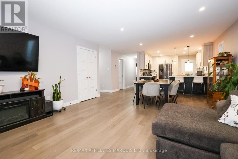 29031887/310-moisson-street/embrun/russell/ontario/K0A1W0_6