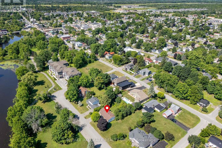 28630499/209-curry-street/kemptville/north-grenville/ontario/K0G1J0_6