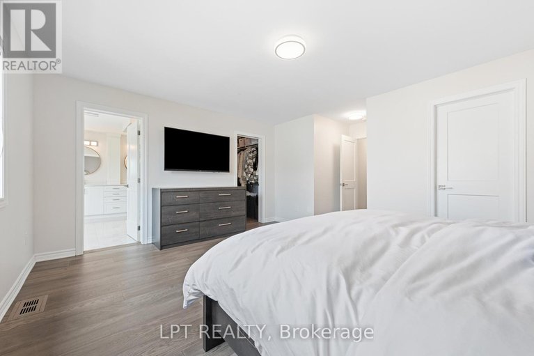 28424466/165-celestial-grove/half-moon-bay/ottawa/ontario/K2J6R6_21