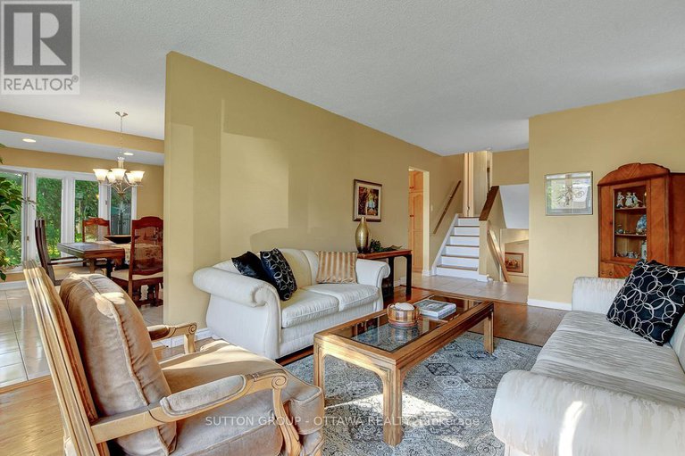 28874659/124-post-road/glencairnhazeldean/ottawa/ontario/K2L1L2_11