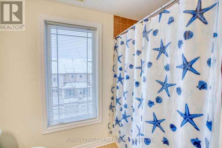 29240132/7-176-paseo-private/centrepointe/ottawa/ontario/K2G4N7_26