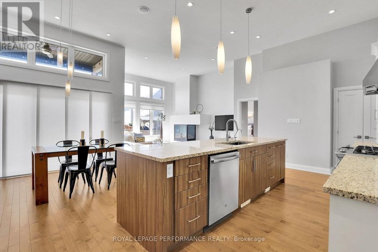 29578722/32-moore-street/richmond/ottawa/ontario/K0A2Z0_17