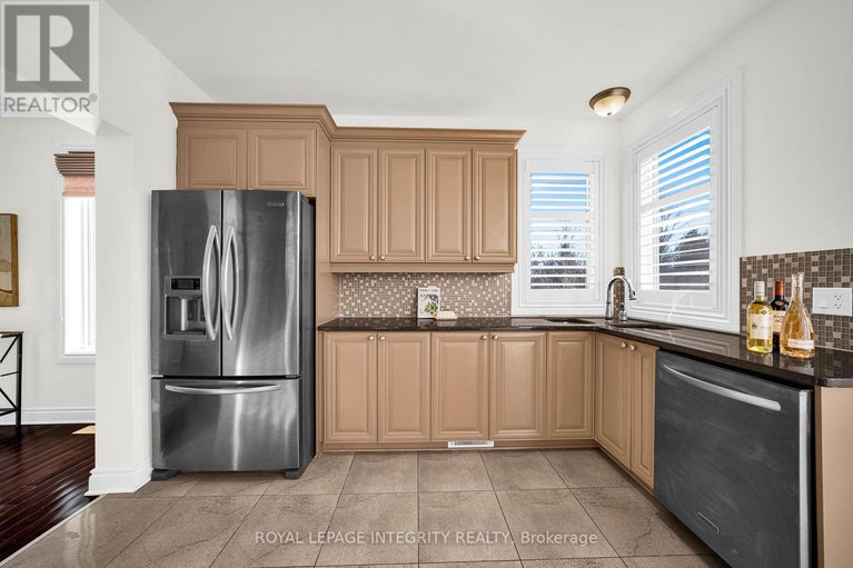 29281846/609-new-liskeard-crescent/strandherd/ottawa/ontario/K2J0N4_15