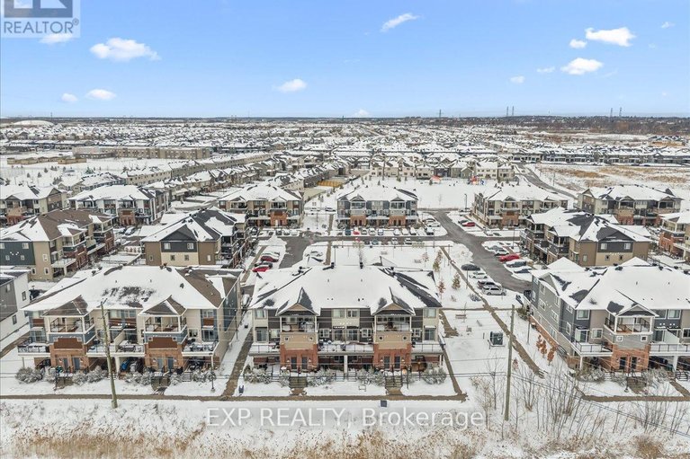 29476652/704-lapland-private/emerald-meadowstrailwest/ottawa/ontario/K2V0S4_33