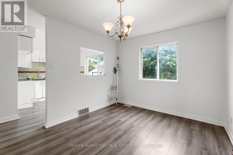 28583636/1631-saxony-crescent/pineview/ottawa/ontario/K1B5K8_14
