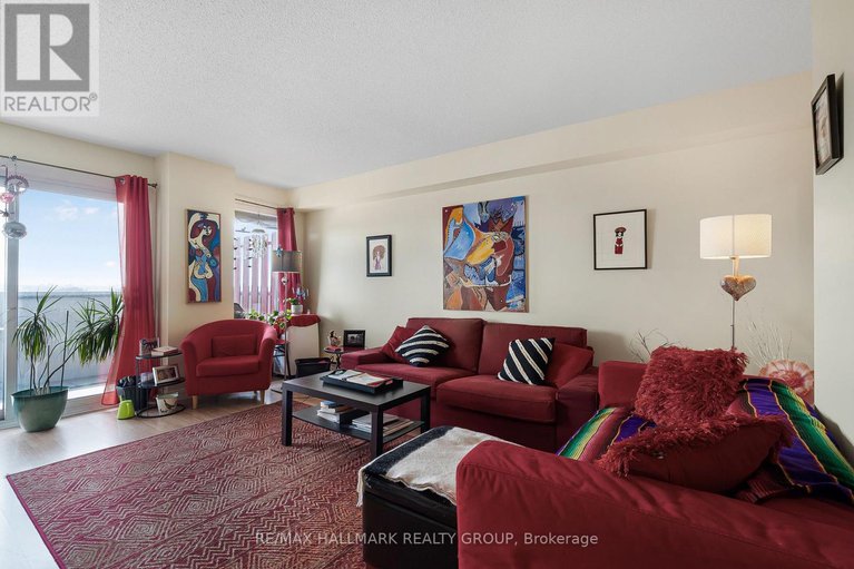 28173119/1409-158-c-mcarthur-avenue/vanier/ottawa/ontario/K1L8E7_5