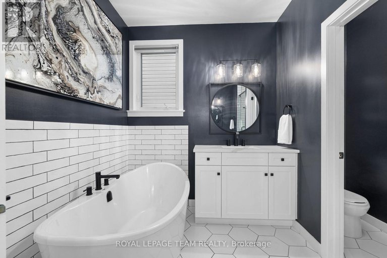 29213953/432-gidran-circle/emerald-meadowstrailwest/ottawa/ontario/K2V0P5_21