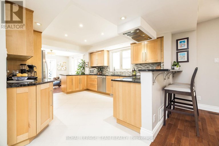 29663238/9-casgrain-court/beaverbrook/ottawa/ontario/K2K2A7_10