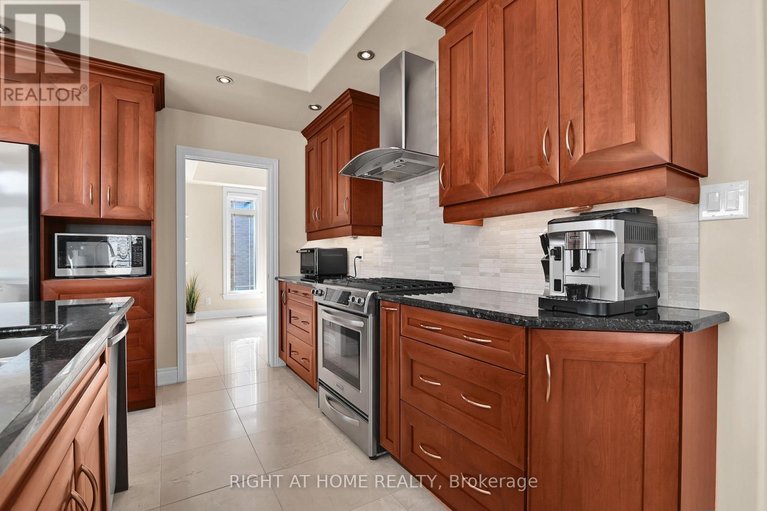 29635424/131-issam-private/ellwood/ottawa/ontario/K1T4B6_14