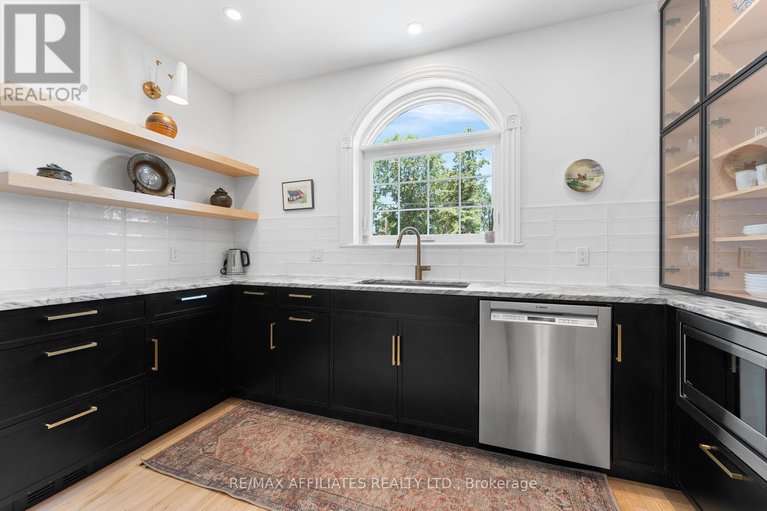 28529671/190-poole-street/mcnabbraeside-twps/mcnabbraeside/ontario/K7S1J2_15