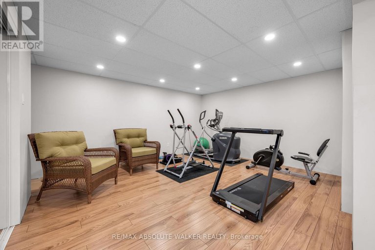 28543376/1867-springridge-drive/springridgeeast-village/ottawa/ontario/K4A4R1_33