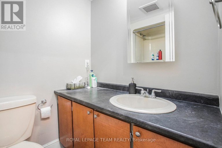 28609610/402-141-somerset-street-w/ottawa-centregolden-triangle/ottawa/ontario/K2P2H1_14