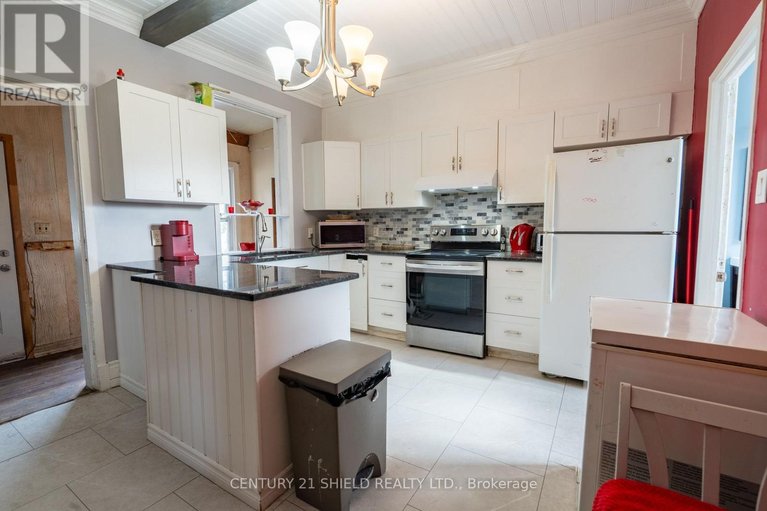 29460583/274-bishop-street-n/alexandria/north-glengarry/ontario/K0C1A0_4