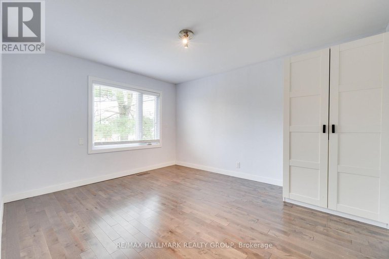 28765719/900-wingate-drive/elmvale-acresurbandale/ottawa/ontario/K1G1S5_29