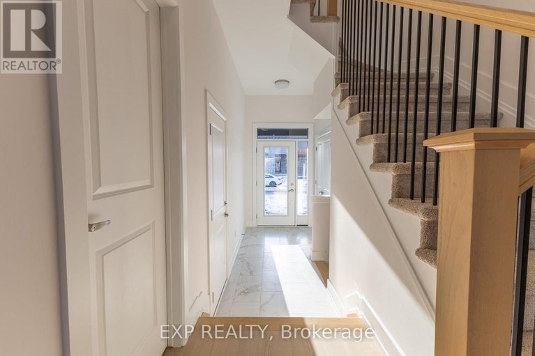 28403296/175-craig-duncan-terrace/stittsville-south/ottawa/ontario/K2S3C4_4