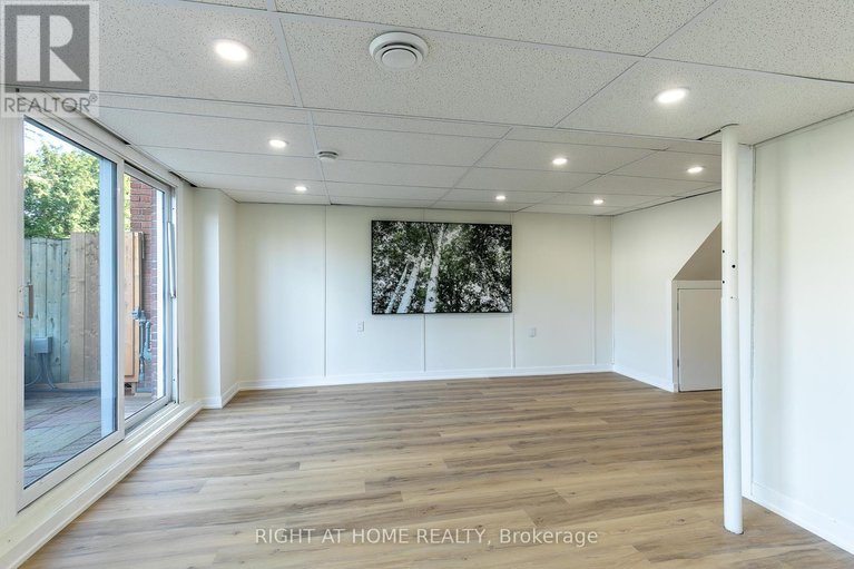 28803490/15-2669-southvale-drive/sheffield-glenindustrial-park/ottawa/ontario/K1B4V2_15