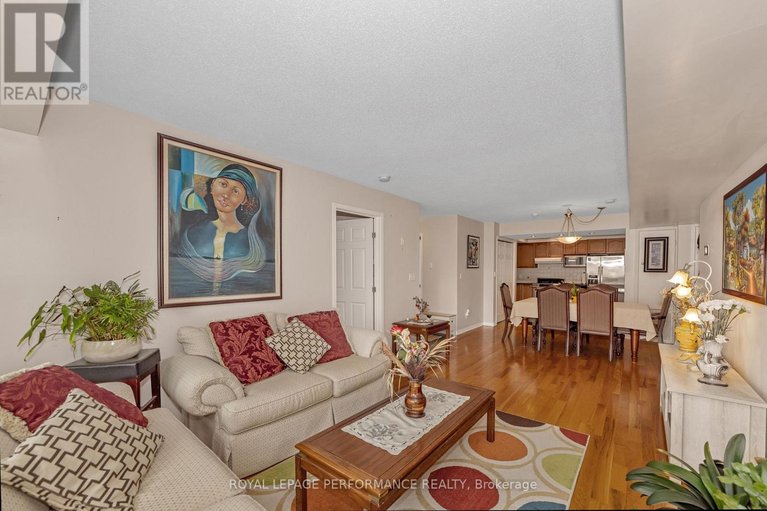 29604234/203-1921-st-joseph-boulevard/convent-glen-south/ottawa/ontario/K1C0A3_9