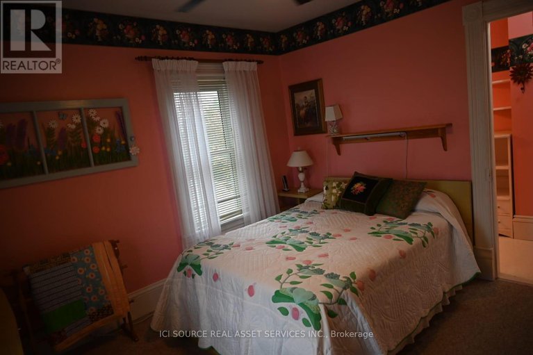 29278430/11-peter-street/maxville/north-glengarry/ontario/K0C1T0_16