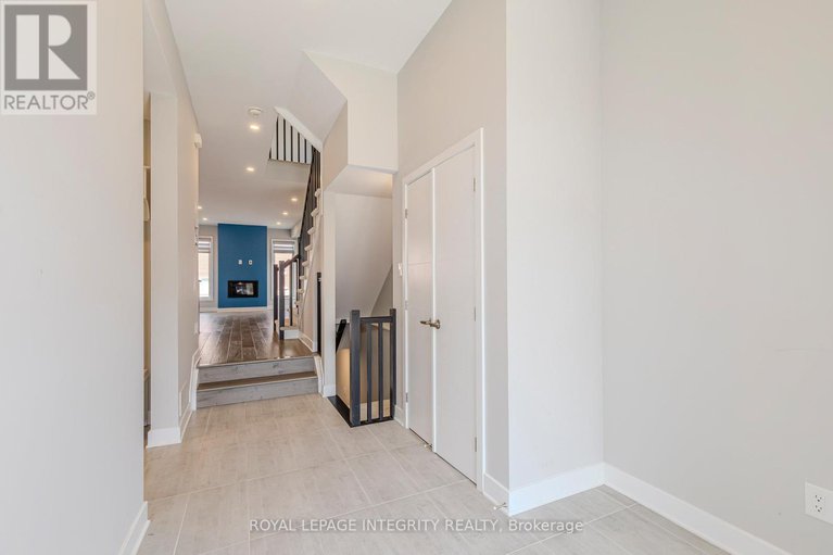 28598493/710-twist-way/emerald-meadowstrailwest/ottawa/ontario/K2V0M8_4