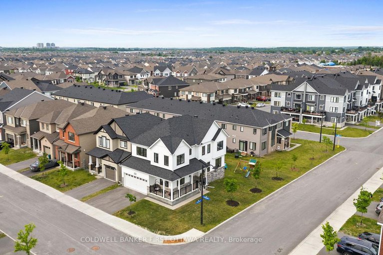 28450240/10-racemose-street/half-moon-bay/ottawa/ontario/K2J6Z9_43