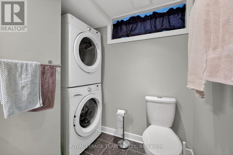 29400979/28-tiffany-crescent/beaverbrook/ottawa/ontario/K2K1W2_44