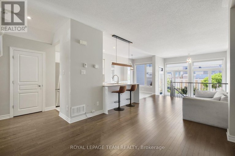28884791/273-shinleaf-crescent/mer-bleuebradley-estatesanderson-park/ottawa/ontario/K1W0J2_19