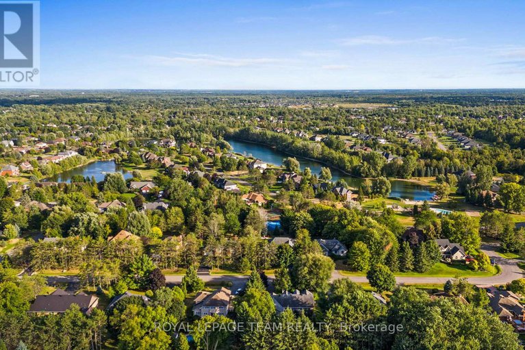 28816789/6825-sunset-boulevard/greely/ottawa/ontario/K4P1M6_49