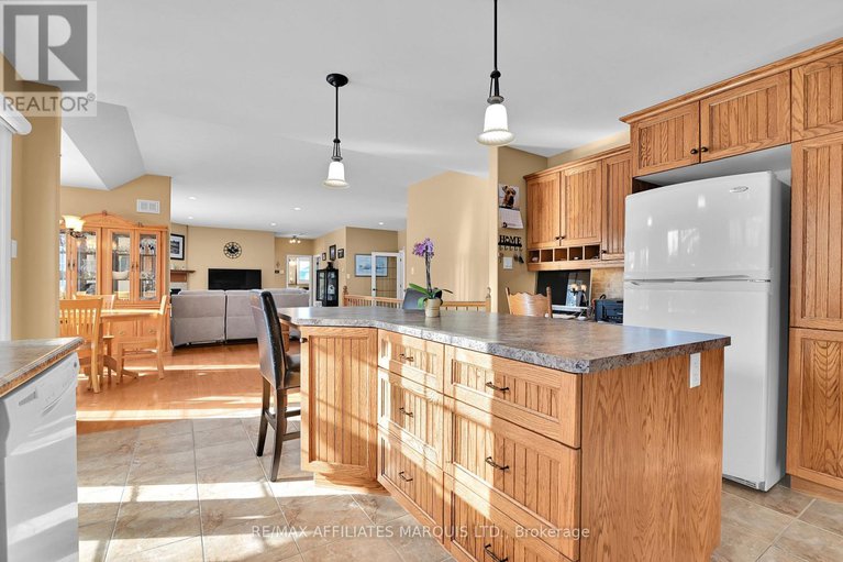 29281457/6574-adrian-court/south-glengarry-charlottenburgh-twp/south-glengarry/ontario/K6H7J1_14