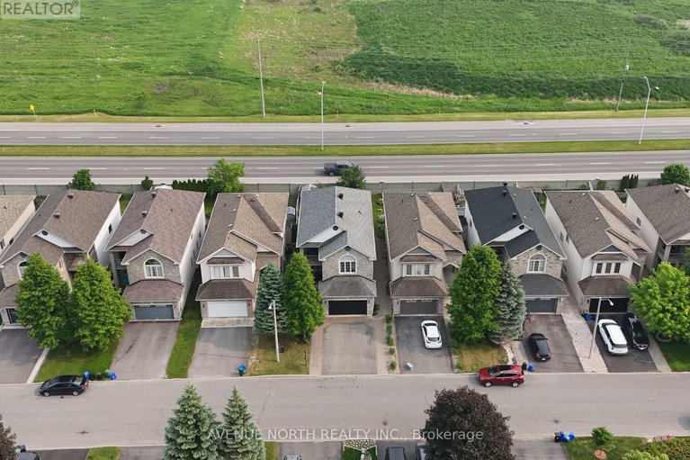 28444872/272-trail-side-circle/springridgeeast-village/ottawa/ontario/K4A5B1_32