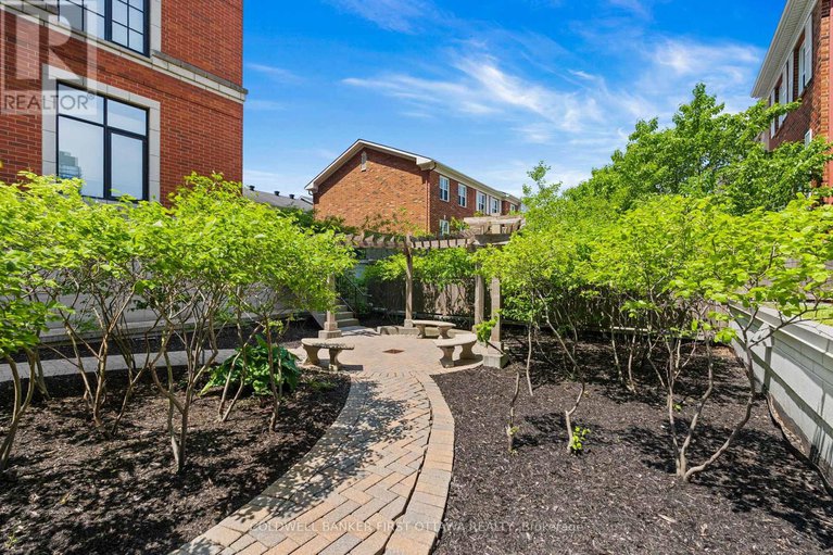 28426797/705-327-breezehill-avenue/west-centre-town/ottawa/ontario/K1Y1R6_49