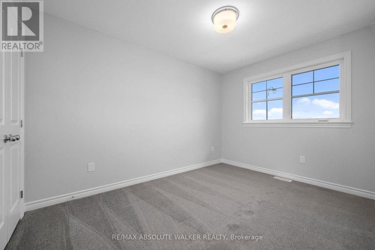 29167349/152-kerala-place/blossom-parkkemp-parkfindlay-creek/ottawa/ontario/K1T0Z3_28