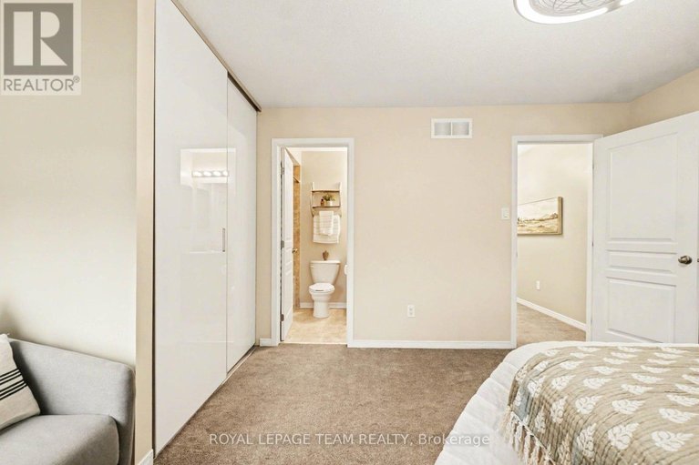 29612593/175-scout-street/central-park/ottawa/ontario/K2C4E2_19