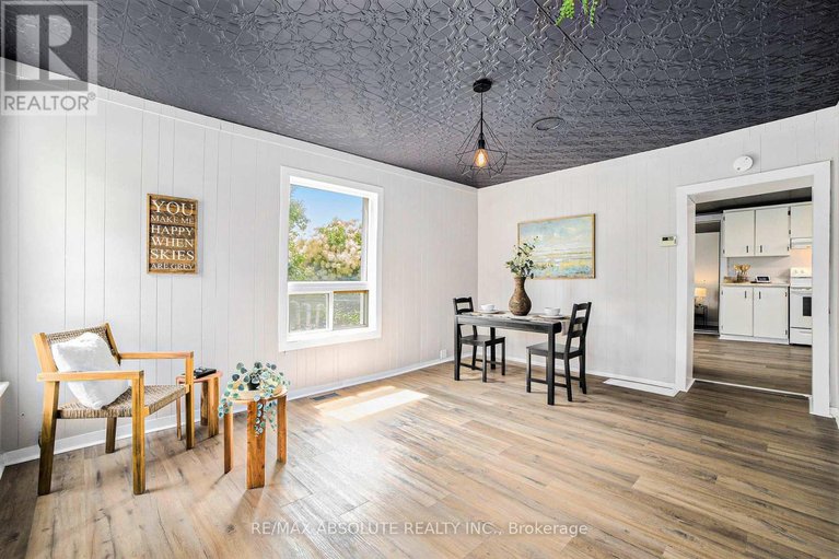 29607383/10-neilson-street/mcnabbraeside-twps/mcnabbraeside/ontario/K7S3G2_8