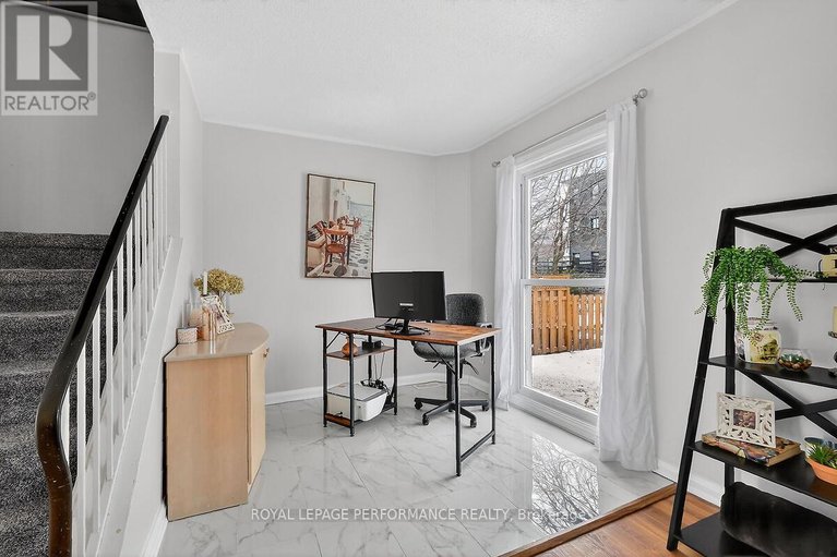 29468633/42-compata-way/blackburn-hamlet-south/ottawa/ontario/K1B4W9_10